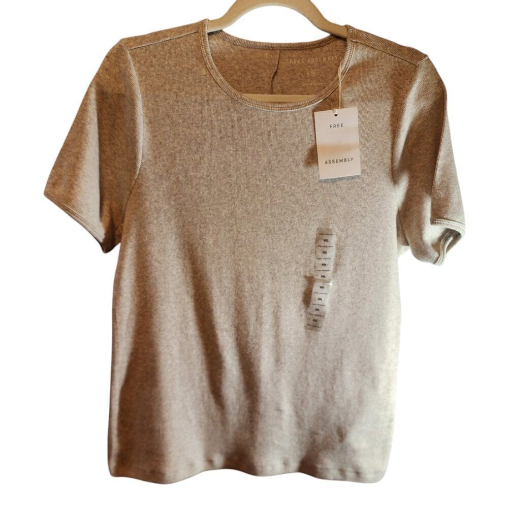 FREE ASSEMBLY SIZE 2XL CREW NECK RIBBED TSHIRT TAN WHITE SHORT SLEEVE  NWT